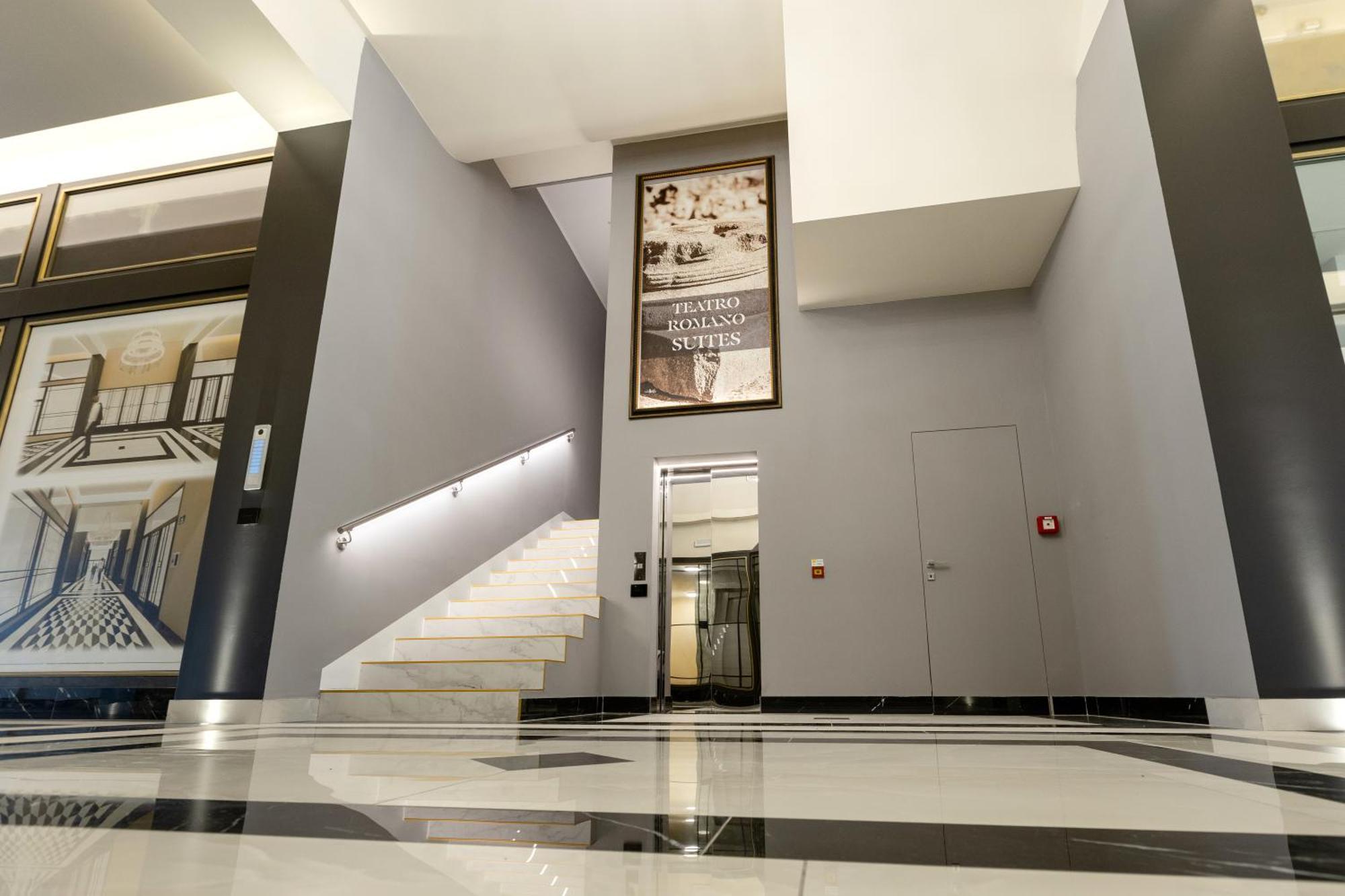 Teatro Romano Exclusive Suites ترييستي المظهر الخارجي الصورة