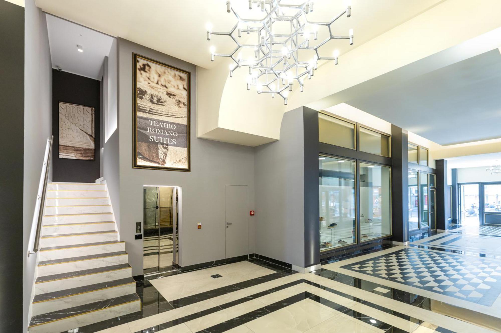 Teatro Romano Exclusive Suites ترييستي المظهر الخارجي الصورة