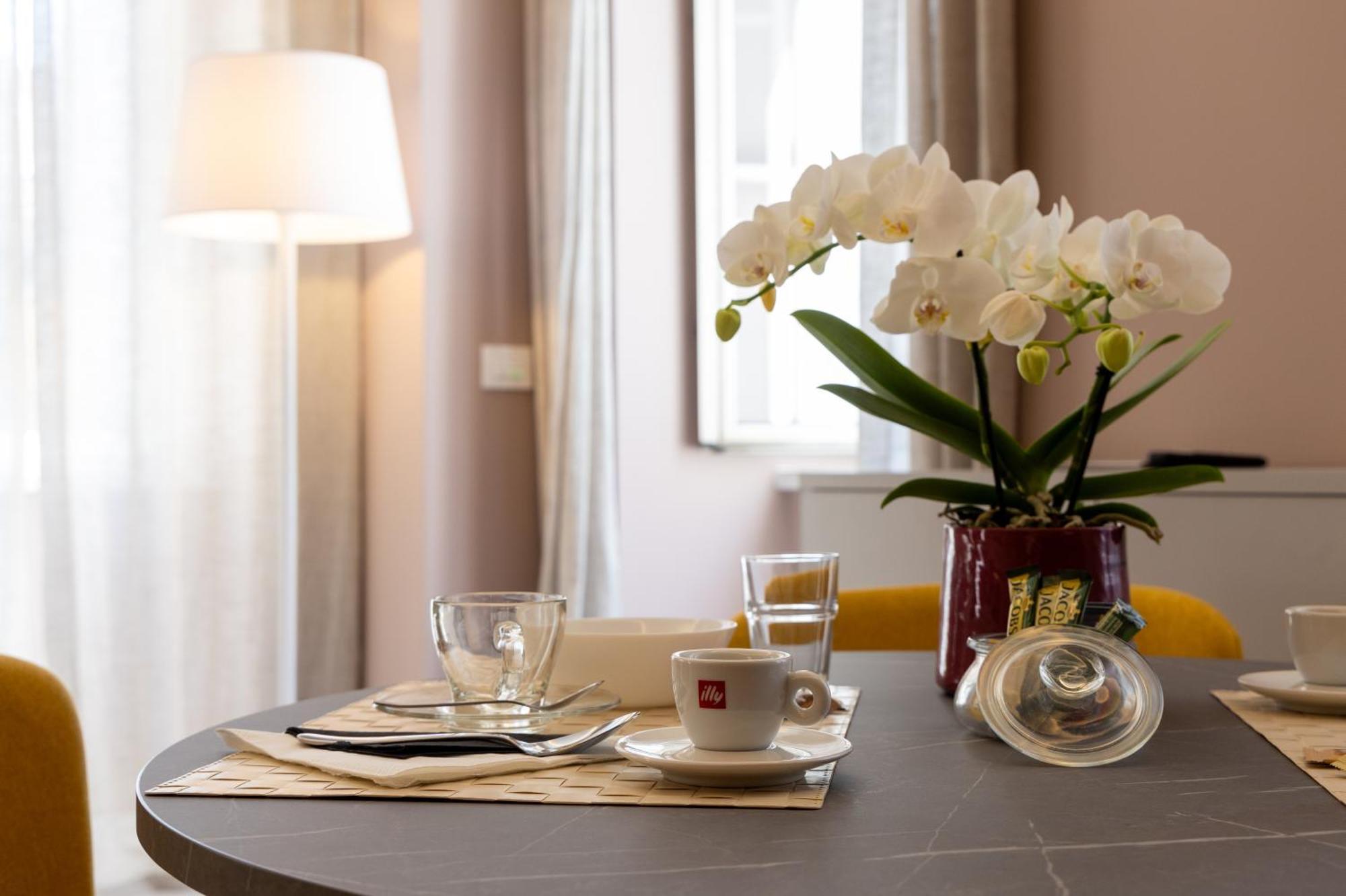 Teatro Romano Exclusive Suites ترييستي المظهر الخارجي الصورة