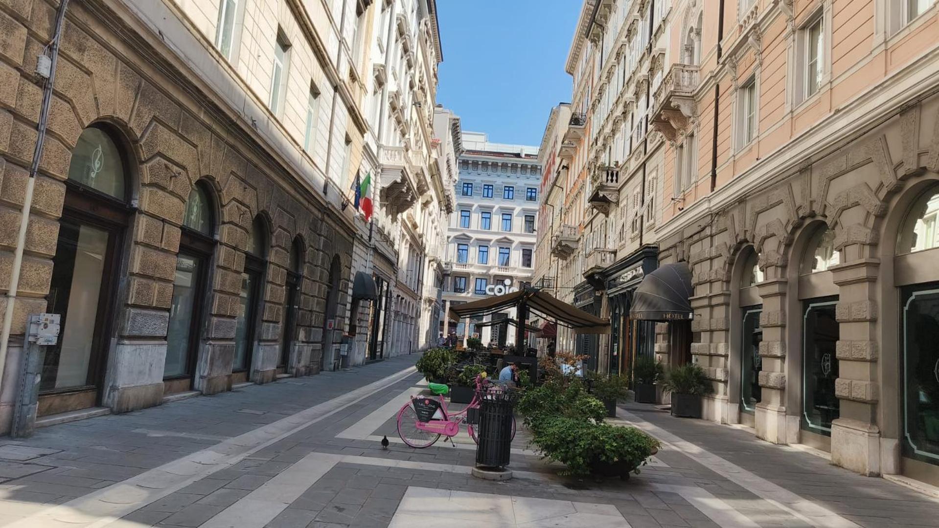 Teatro Romano Exclusive Suites ترييستي المظهر الخارجي الصورة